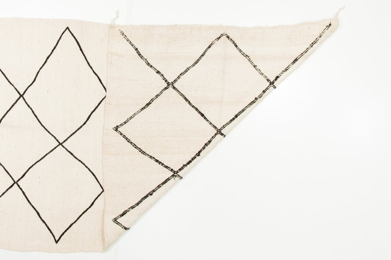 Black rhombus Berber Kilim - 147x107cm