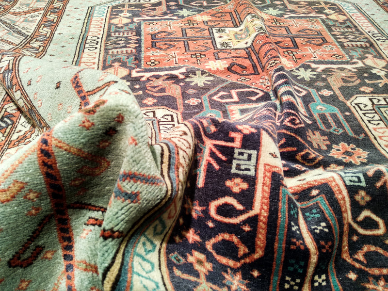 Alfombra caucásica rusa vintage