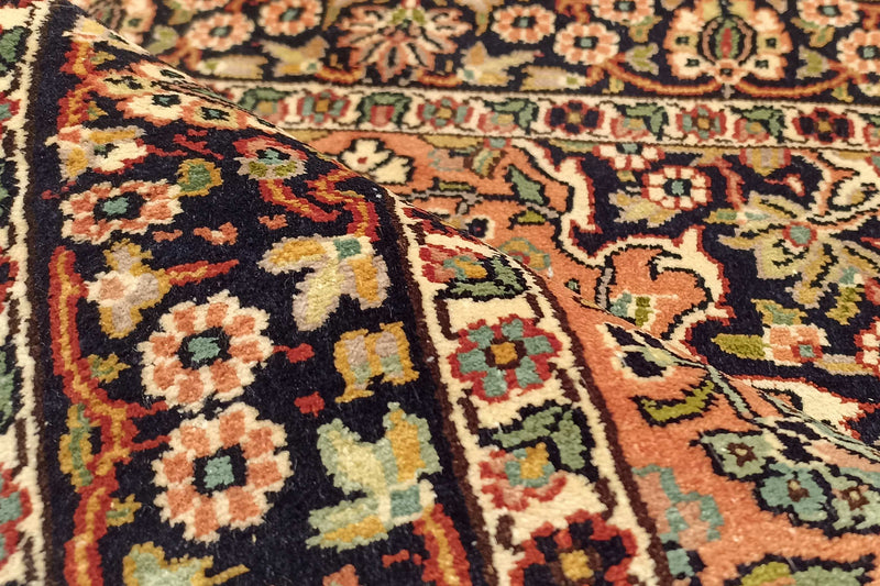 Classic Oriental Silk Rug - 94x66cm