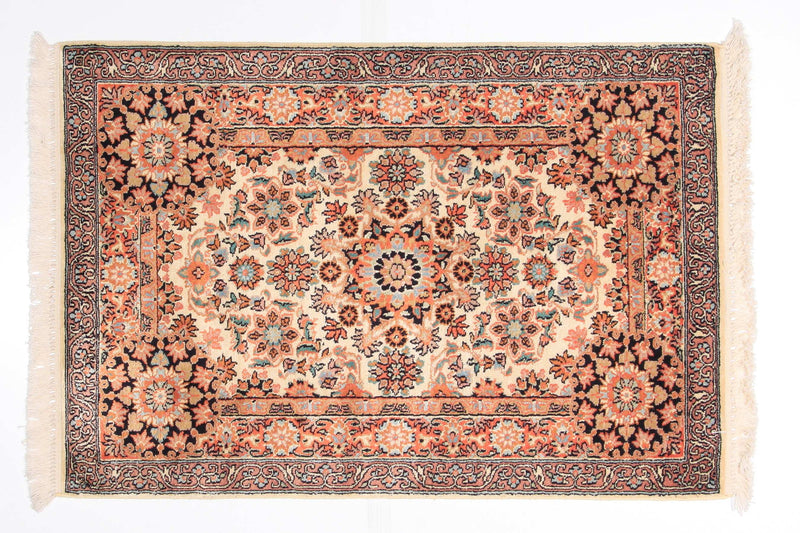 Alfombra clásica oriental Seda - 90x62cm